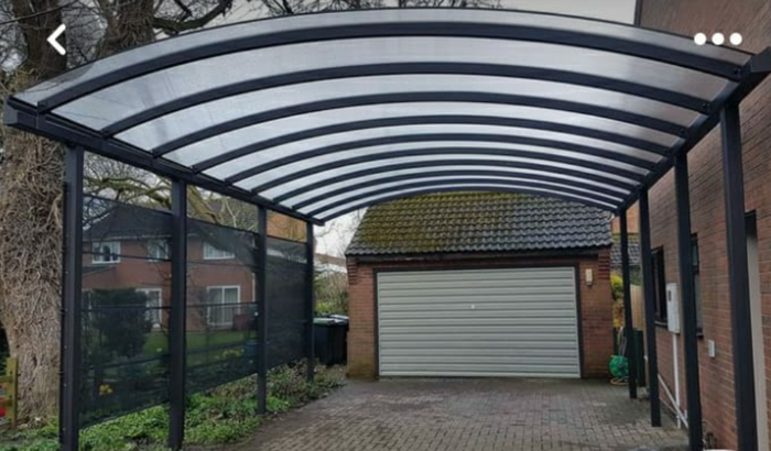 Cobertura de toldo para os alunos