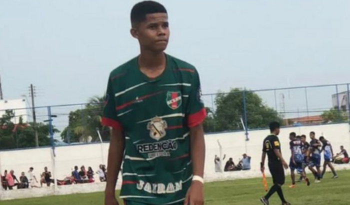 Meu primo foi chamado pra fazer teste n Ceará Sporting Club agente precisa do dinheiro pra ir pra lá tem gastos la