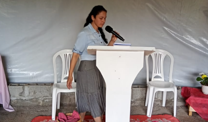 Construção de um banheiro para igreja 