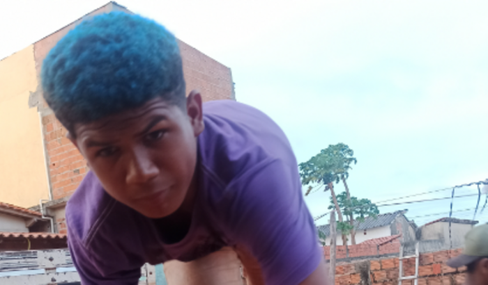 ajudar a cavar um poço para zé buzin