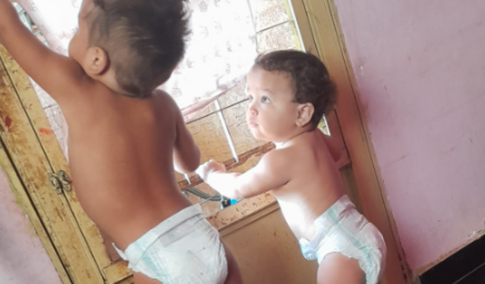 Pelas criança me ajudem a tira da fome nao tenho necessidades 