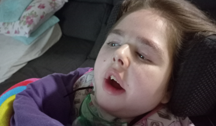 Uma televisão para Dudinha