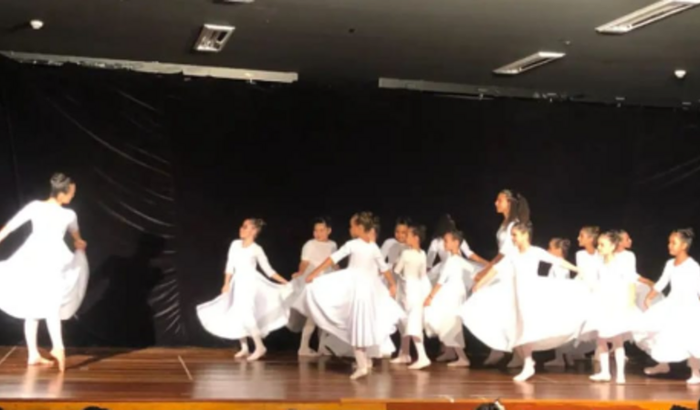 Ajuda pra comprar um som para o ballet clássico da AVA