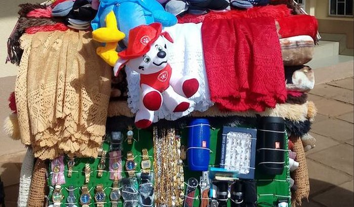 Peço ajuda paraj junior perdi tudo nas chuvas