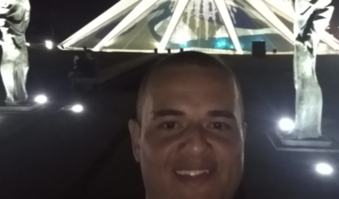 Ajudem reconstruir uma vida 