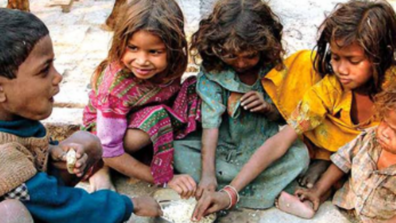 Ajuda uma família  carente