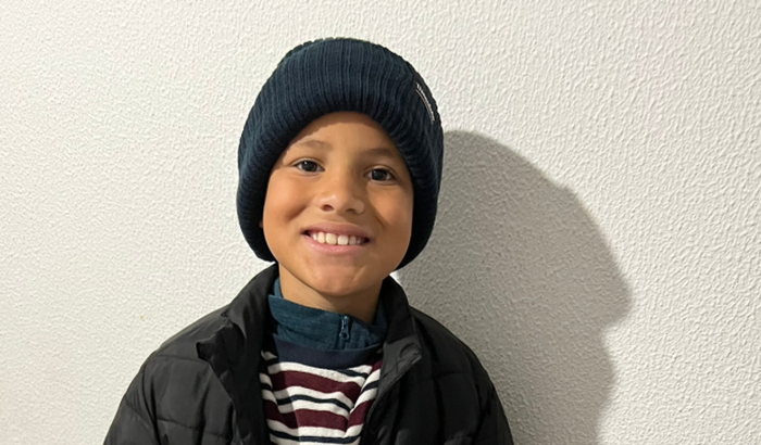 Ajude uma avó realizar o sonho do neto em ser jogador de futebol 🏈🙌🙌🙏🙏 AGRADECE QUE ACONTECE 