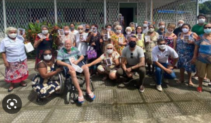 Vaguinha para asilo dos velhinhos 