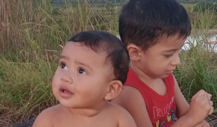 Uma ajuda para comprar fraldas para meus filhos.