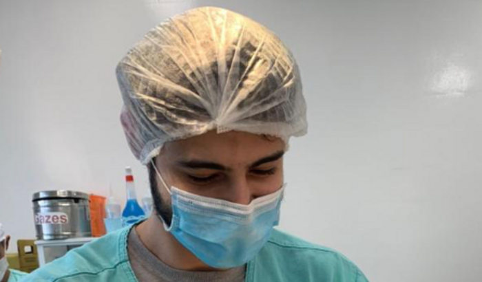 Ajude o Abdalla a terminar a faculdade de Medicina