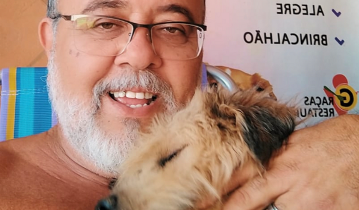João - às vezes passa fome para cuidar dos animais
