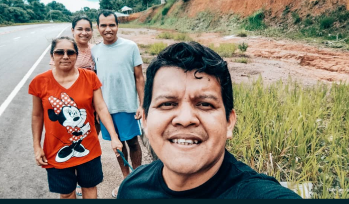 Quero compra uma câmera fotográfica que filma 