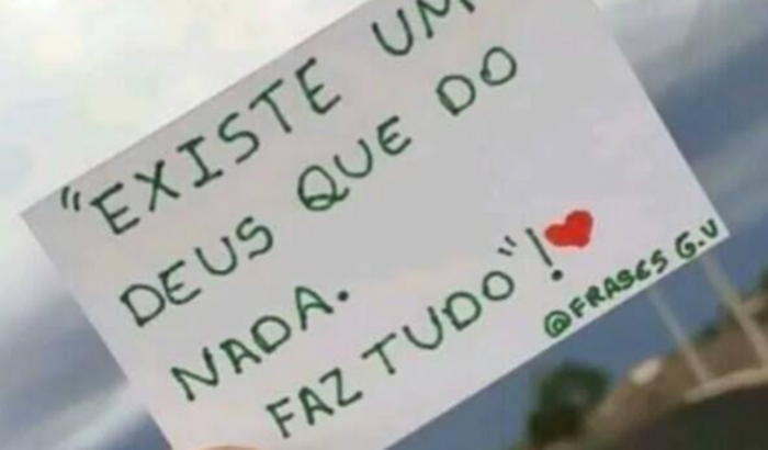 Preciso de dinheiro pra comprar uma passagem pra viajar atrás de trabalho 🙏 
