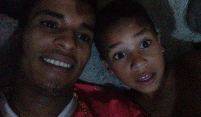 Ajuda a construir uma casa 