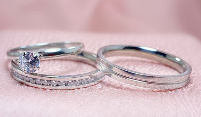 Vakinha para comprar um par de alianças