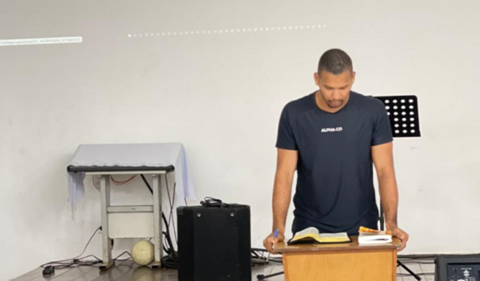 Esta vakinha tem por objetivo ajudar-me com a obra missionária.