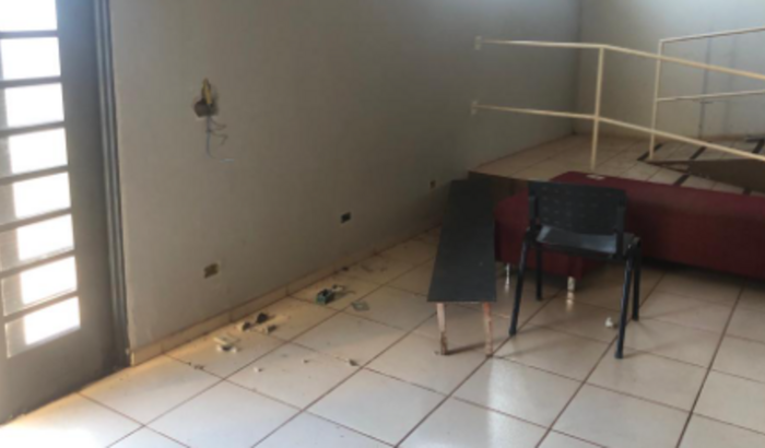 Fundos pós furto do nosso salão de aulas.