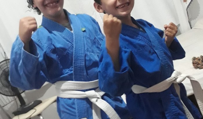 Ajuda para os meninos Myguell e Gabriel