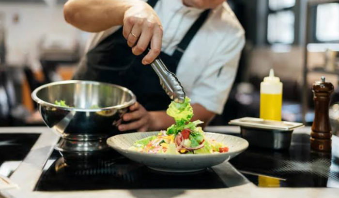 Ajuda p/ pagar curso de cozinheiro