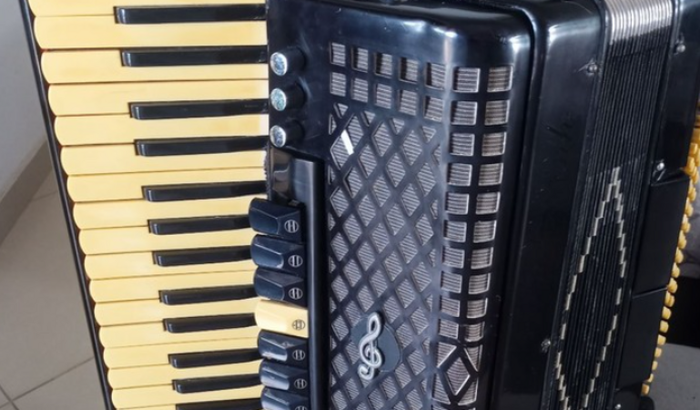 Ajuda para comprar um Acordeon 