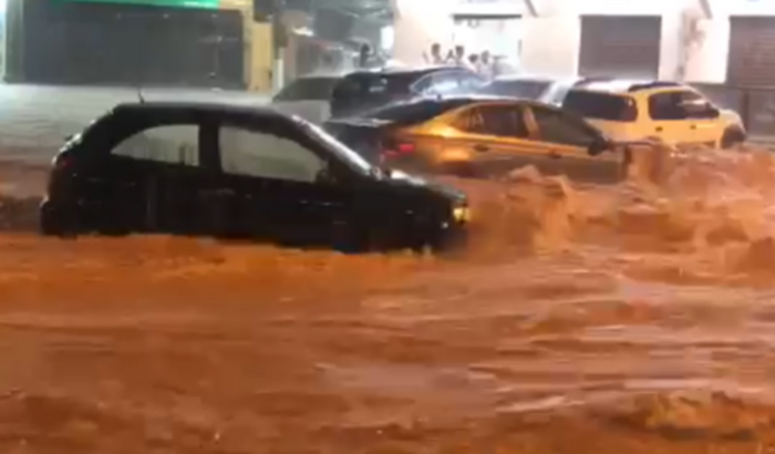 Vaquinha solidária às vítimas da tempestade em Piracaia-SP.