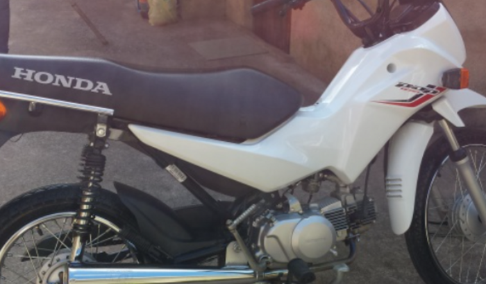 MOTO USADA PARA TRABALHO