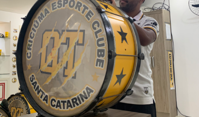 Ajuda para trocar a pele das Murgas 