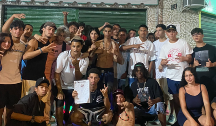 Uma Caixinha de Som Para. Batalha Da Redenção