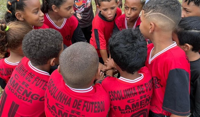 AJUDE AS CRIANÇAS DO PROJETO SOCIAL FLAMENGUINHO 