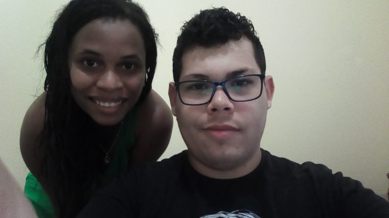 Ajude dois estudantes a prestarem concurso no Ceará. 