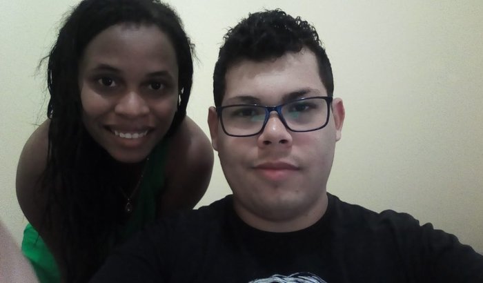 Ajude dois estudantes a prestarem concurso no Ceará. 