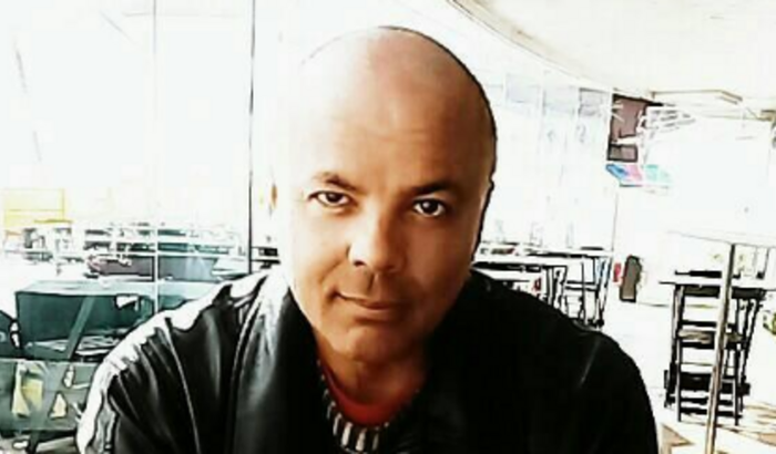 Ajuda pro amigo Marcio Soares