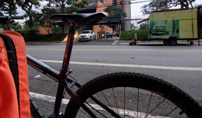 Bicicleta para o José ( ele vive de entregas do ifood e roubaram a bicicleta dele )