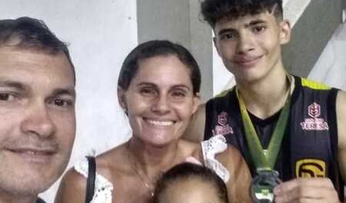 Ajuda para custear a viagem do atleta Rickson Grey para o Campeonato Brasileiro de Interclubes