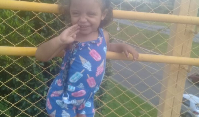 Ajude a Fernanda a chegar até o Godoy 