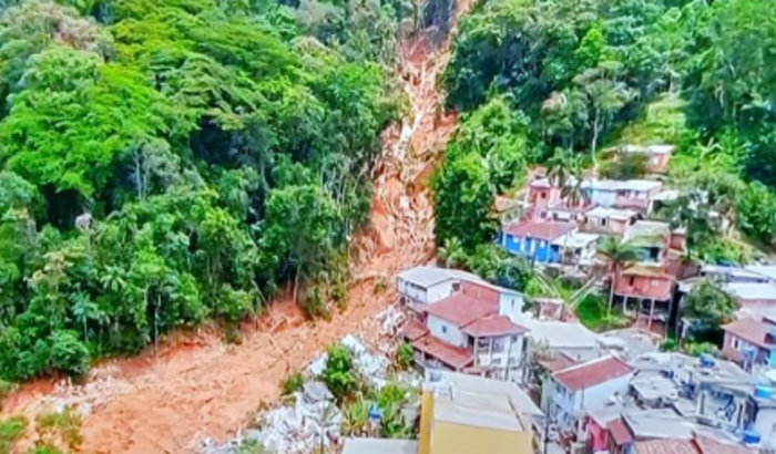 Ajuda a Familia da Dna Maria - Tragédia litorial norte (Juquehy)
