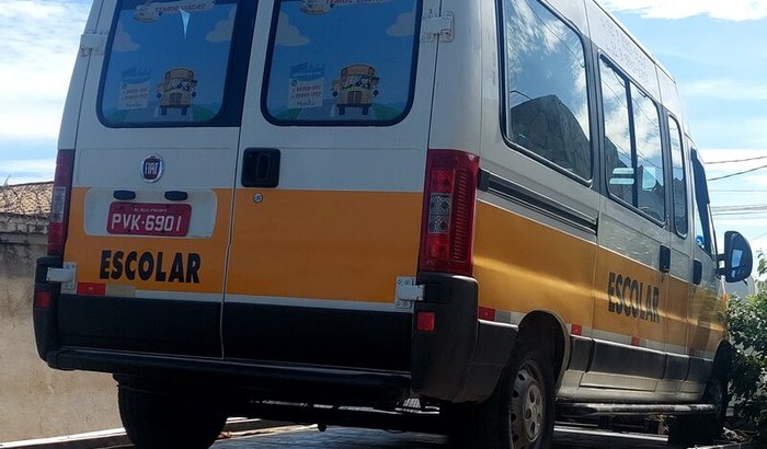 SOS a transportadora escolar Tia Lila