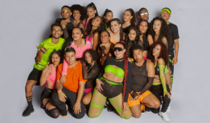 VIAGEM DA CIA CRIA DE LÁ PARA O BALLACE 