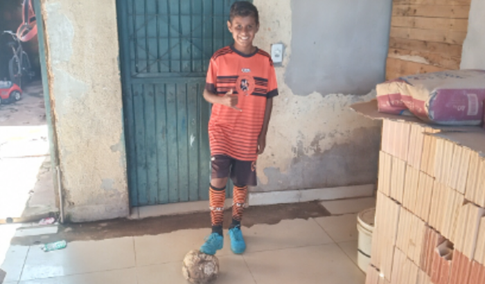 Ajude o Bruninho no Sonho dele de Ser Jogador profissional