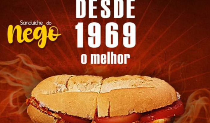 Reforma  Lanchonete Sanduíche do Nego .Mesas cadeiras faixada.