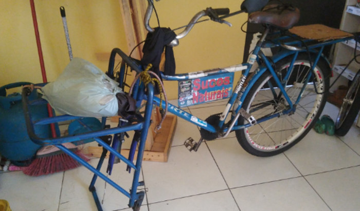 Moto elétrica para trabalho senhor de 70 anos