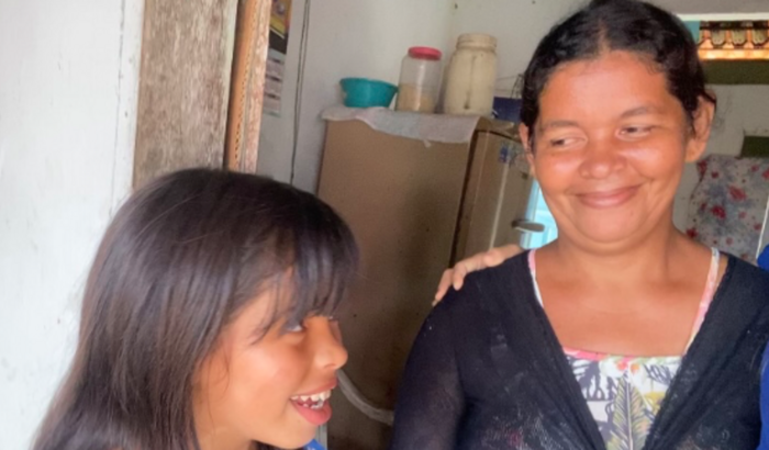 Fogão, gás e dispensa 