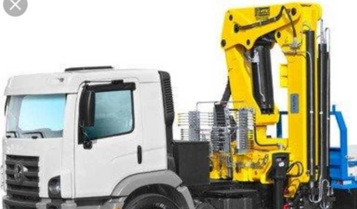 Ajude a comprar um veículo Muck e empilhadeira para trabalhar