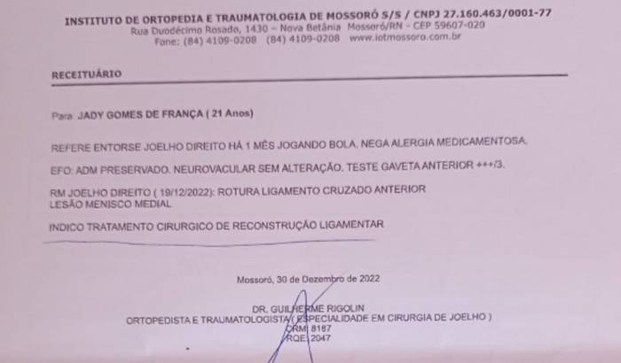 Cirurgia de reconstrução do ligamento cruzado  