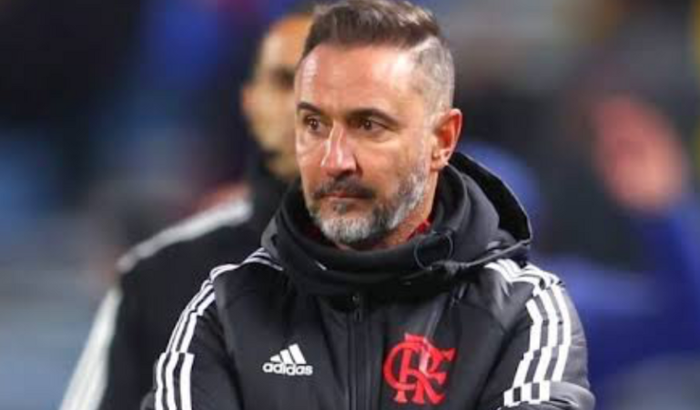 Pagar a multa de Vitor Pereira para ele sair do FLAMENGO 