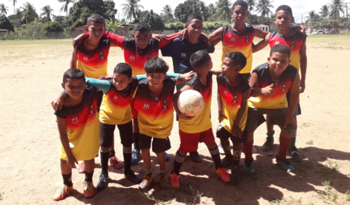 Ajuda para comprar do uniforme material esportivo de futebol para  escolinha Leão EFC  Gravatá C.mirim RN 