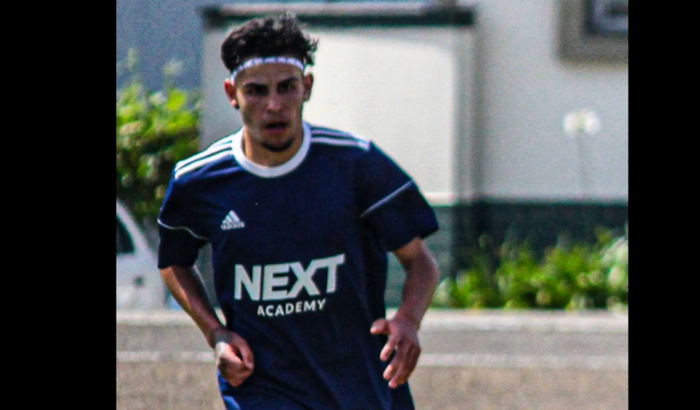 Jogar futebol profissional no exterior