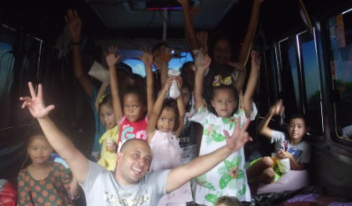  BusCine  Cinema Solidário 