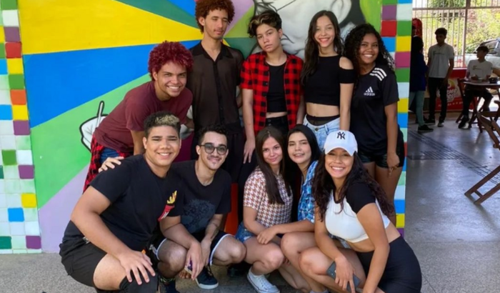 Ajuda de custo para grupo artístico