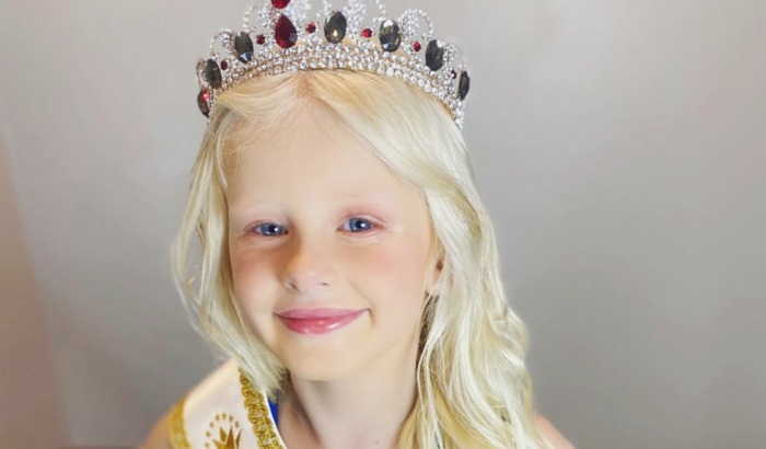 Mini Miss Brasil Thalia Prust 